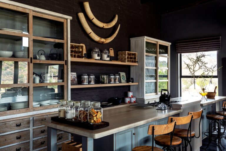Luxury-Bush-Lodge-2.jpg